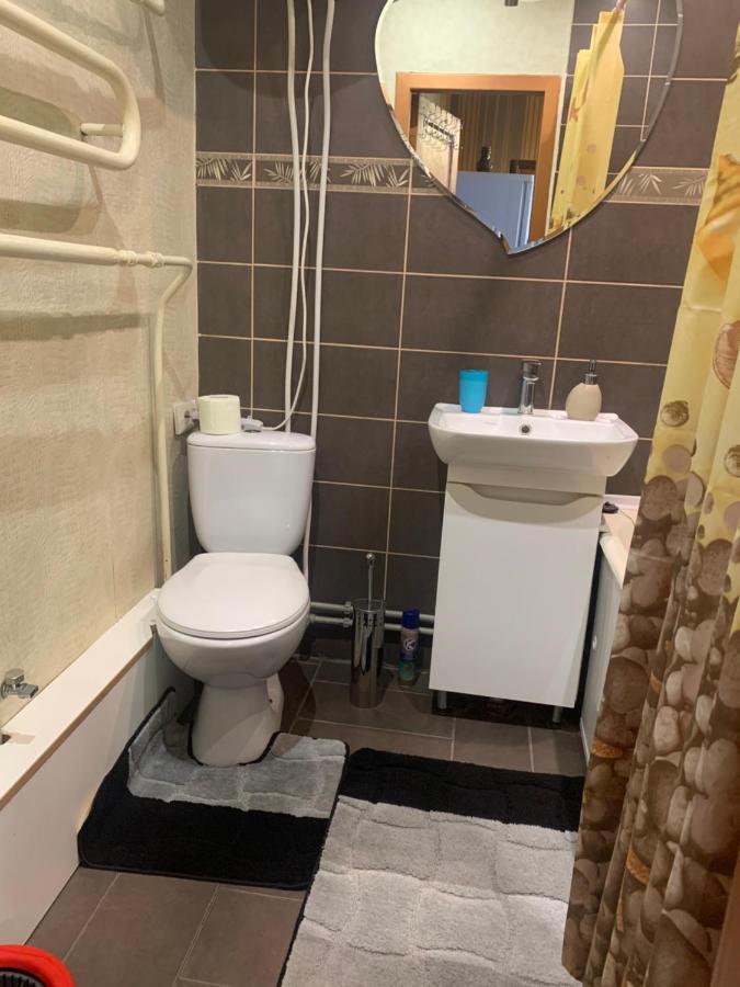 Apartament On Chernihivska Kiev Exterior foto